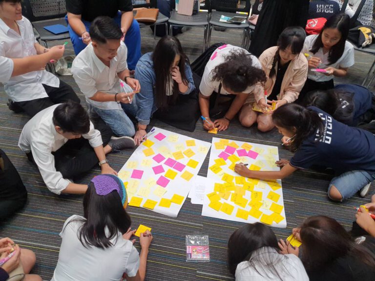 ม.หอการค้าไทยสอนนักศึกษาปี1 “ออกแบบชีวิต” ด้วยวิชาใหม่ ช่วยให้ค้นพบตัวเองด้วย Design Thinking